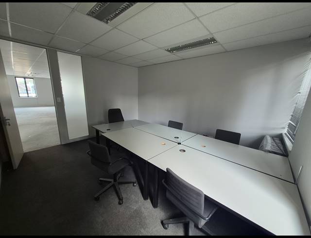 382M² OFFICE TO LET IN SANDTON CENTRAL